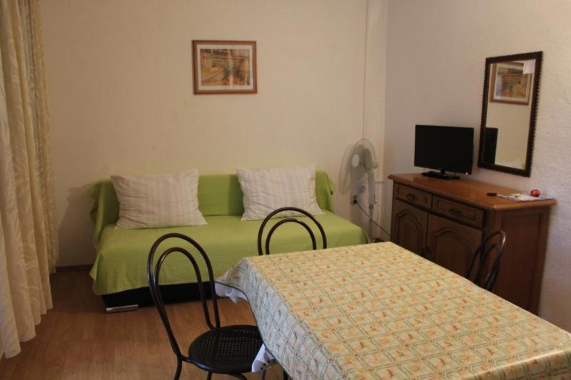 Apartments Mint Povljana - 50M From Sandy Beach Ngoại thất bức ảnh