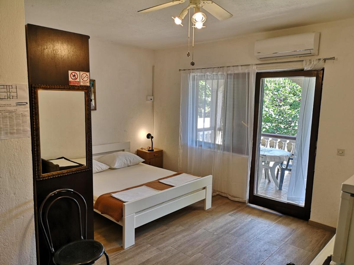 Apartments Mint Povljana - 50M From Sandy Beach Ngoại thất bức ảnh